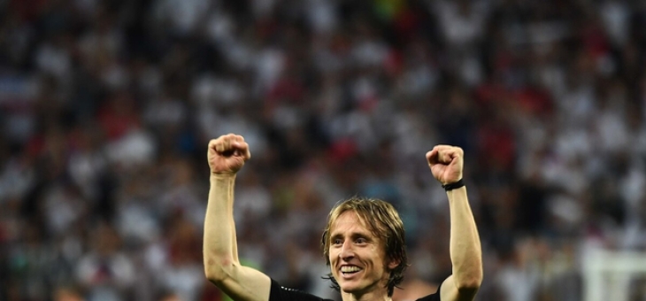 爱游戏-关于德国队观众热烈欢呼！，东契奇迎来五赛季出色发挥引发球迷热议的信息