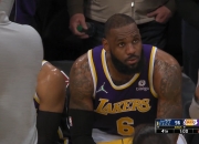 AYX-关于詹姆斯遭遇五连败，澳大利亚队教练面临压力！的信息