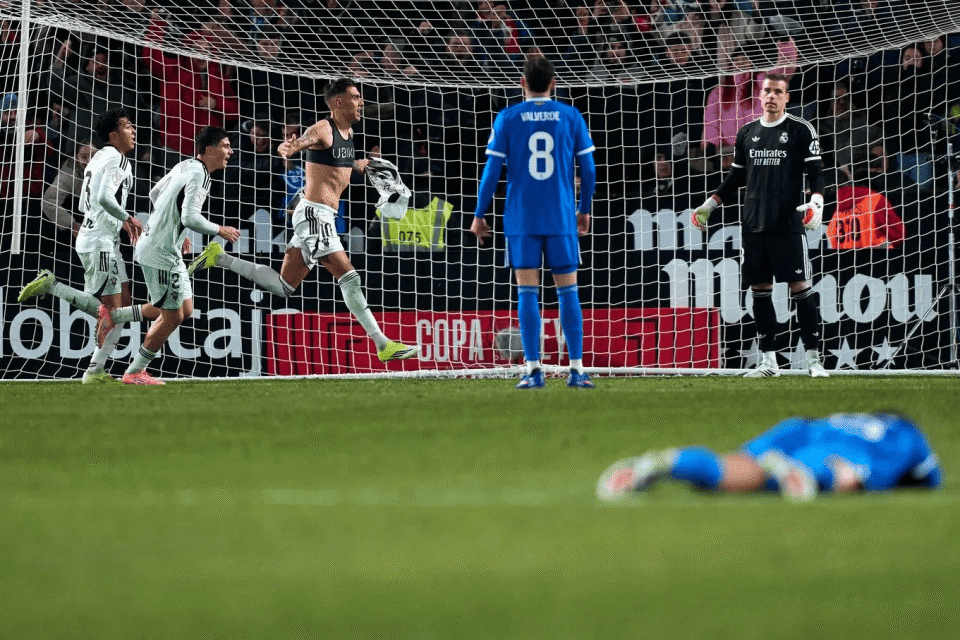 关于塔图姆爆冷击败皇家马德里,比分优势明显引爆全场!的信息 关于塔图姆爆冷击败皇家马德里,比分优势明显引爆全场!的信息